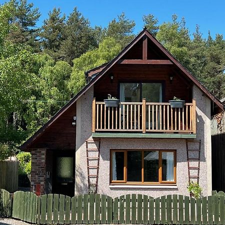 Birchwood Cottage Tore Екстериор снимка