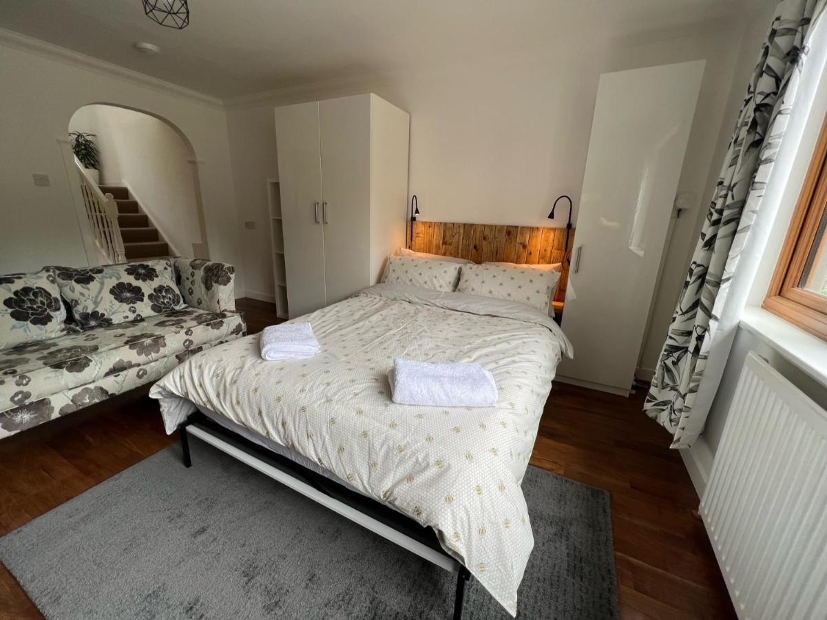 Birchwood Cottage Tore Екстериор снимка