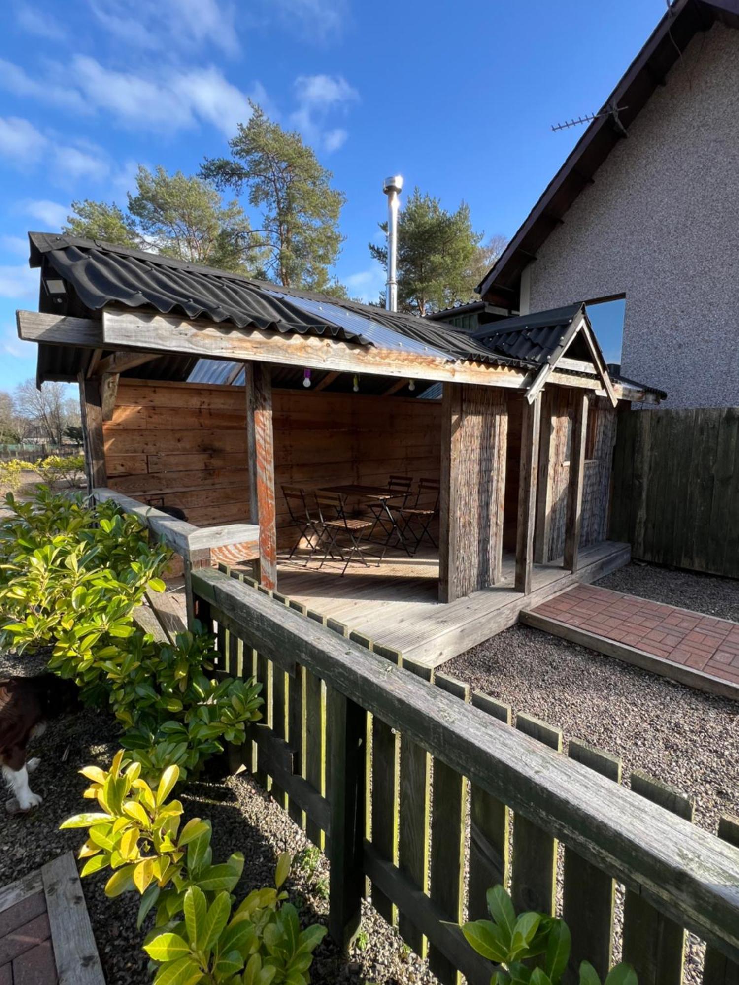 Birchwood Cottage Tore Екстериор снимка